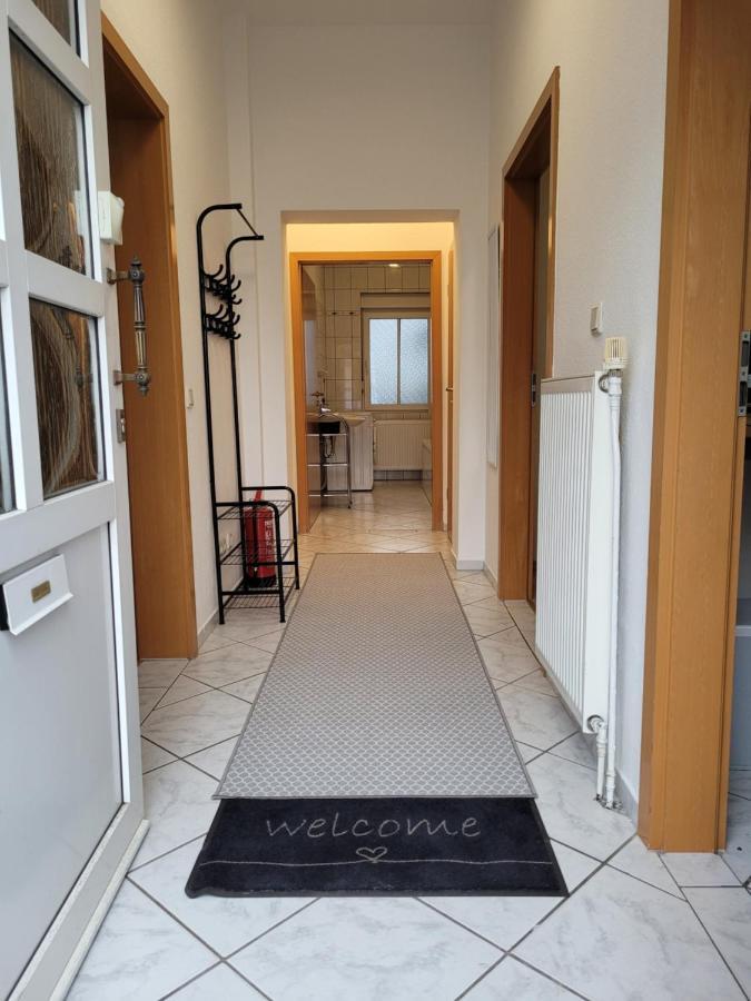 Wohnung In Oberhausen: Zentral & Ruhig, Eigener Eingang 오버하우젠 외부 사진