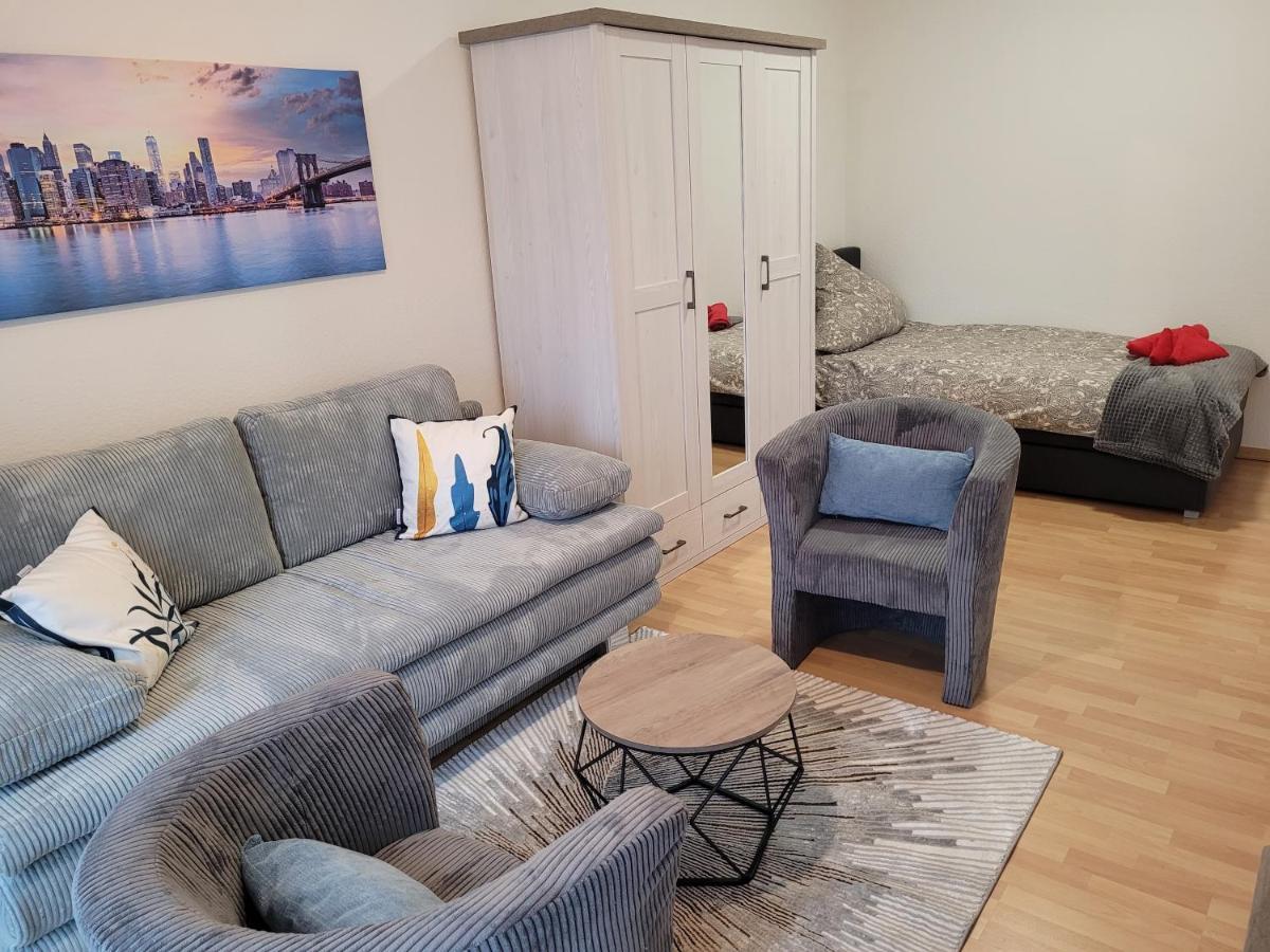 Wohnung In Oberhausen: Zentral & Ruhig, Eigener Eingang 오버하우젠 외부 사진