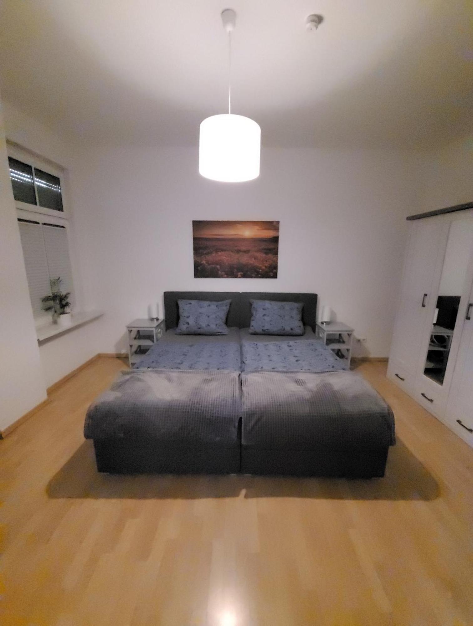 Wohnung In Oberhausen: Zentral & Ruhig, Eigener Eingang 오버하우젠 외부 사진